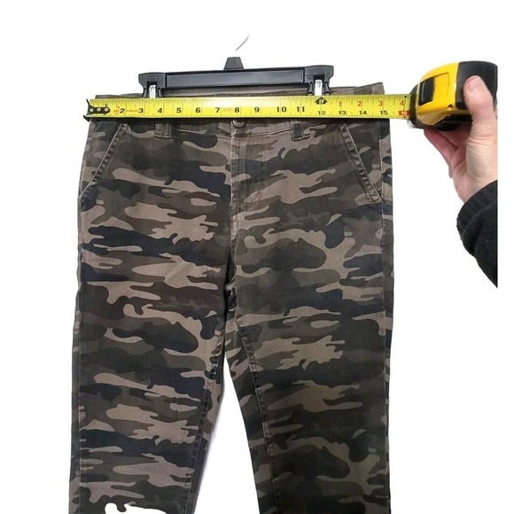 Sanctuary Camoflague Pants Women's Size 26 Mid Rise Skinny Flat Front Casual - Picture 5 of 9